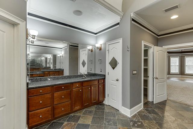 940 Chateau Forest Road, Hoschton, GA 30548
