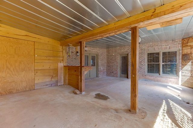 940 Chateau Forest Road, Hoschton, GA 30548