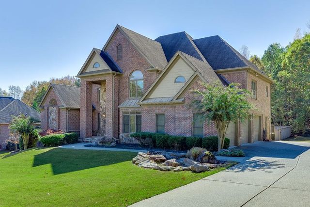 940 Chateau Forest Road, Hoschton, GA 30548