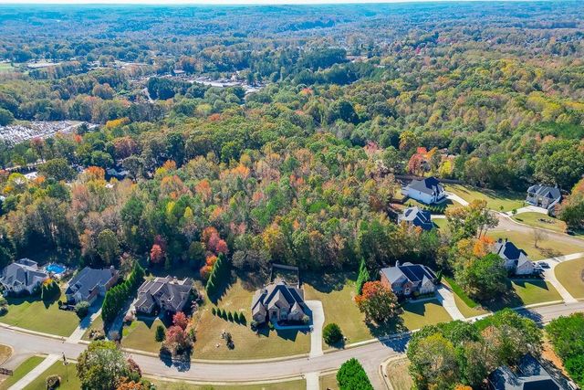940 Chateau Forest Road, Hoschton, GA 30548