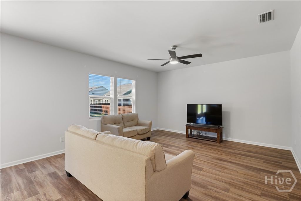Image 12 of property listing at 38 Shade Tree Drive, Richmond Hill, GA 31324