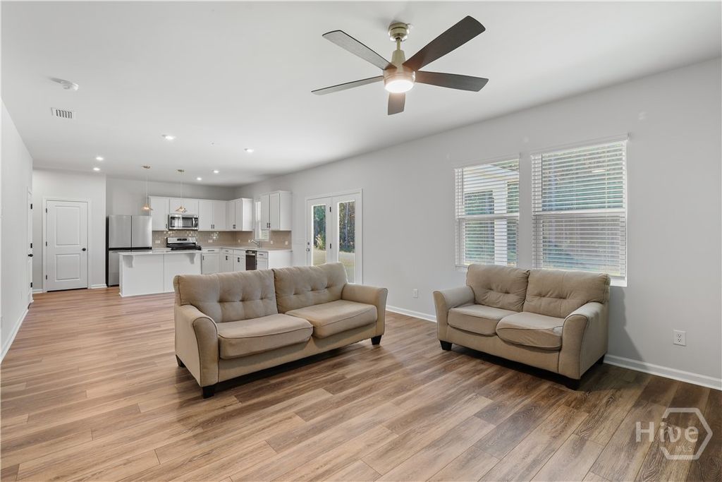 Image 14 of property listing at 38 Shade Tree Drive, Richmond Hill, GA 31324