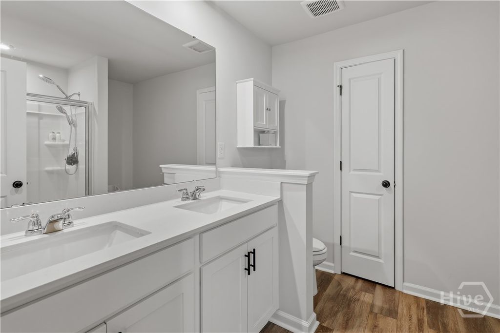 Image 30 of property listing at 38 Shade Tree Drive, Richmond Hill, GA 31324