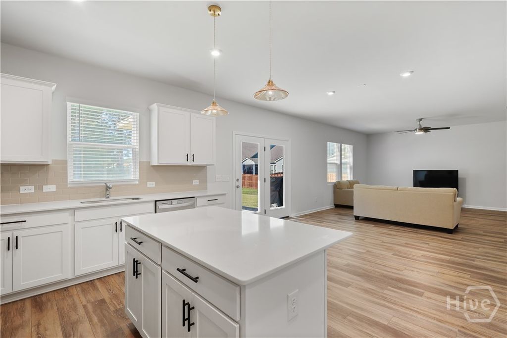 Image 9 of property listing at 38 Shade Tree Drive, Richmond Hill, GA 31324