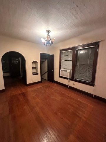 3725 N Newland Avenue, Chicago, IL 60634