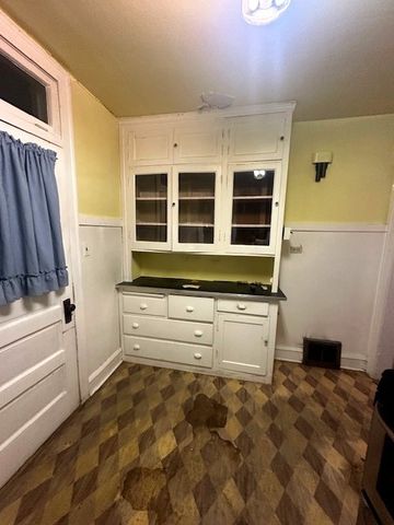 3725 N Newland Avenue, Chicago, IL 60634