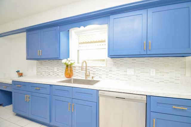 10707 Sagewind Circle, Houston, TX 77089