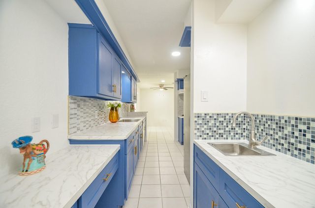 10707 Sagewind Circle, Houston, TX 77089