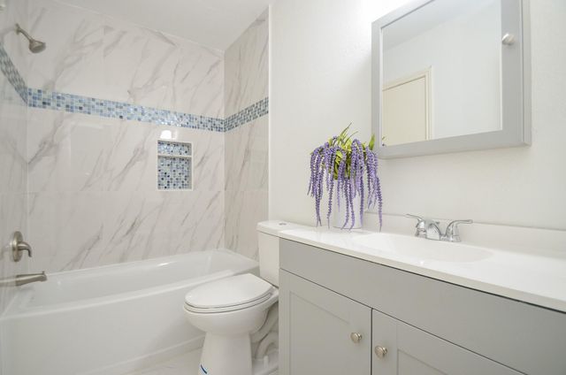 10707 Sagewind Circle, Houston, TX 77089