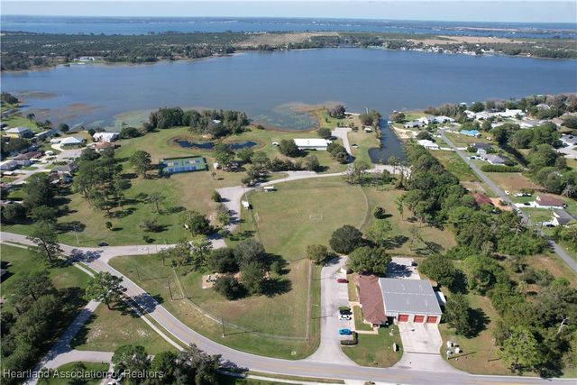 225 Country Club Drive, Lake Placid, FL 33852