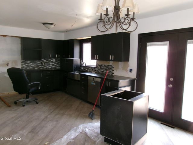 1 Gilmore Terrace, Guilderland, NY 12303