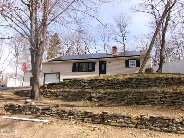 1 Gilmore Terrace, Guilderland, NY 12303