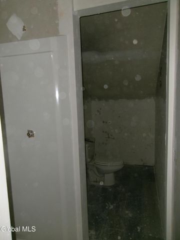 1 Gilmore Terrace, Guilderland, NY 12303