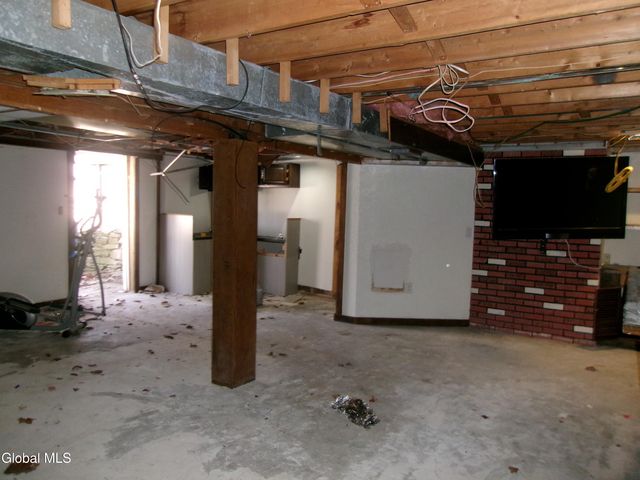 1 Gilmore Terrace, Guilderland, NY 12303