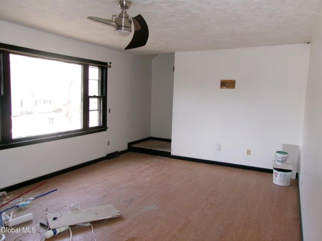 1 Gilmore Terrace, Guilderland, NY 12303