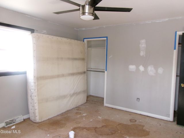 1 Gilmore Terrace, Guilderland, NY 12303