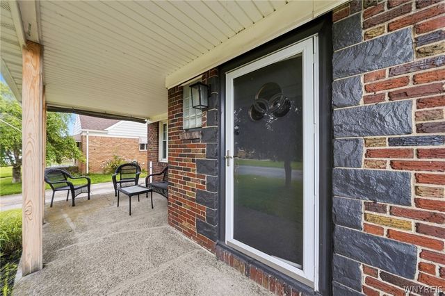 86 East Milnor Avenue, Lackawanna, NY 14218