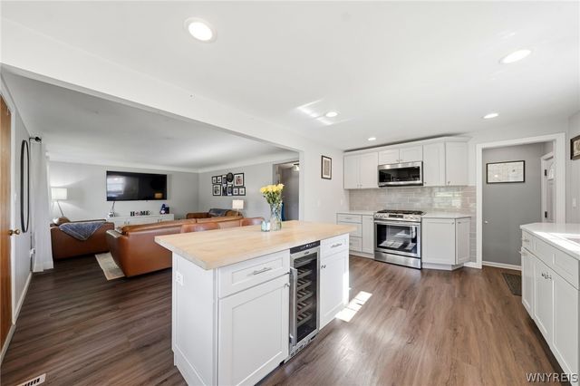 86 East Milnor Avenue, Lackawanna, NY 14218