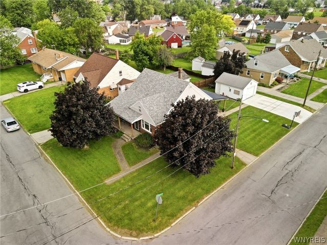 86 East Milnor Avenue, Lackawanna, NY 14218