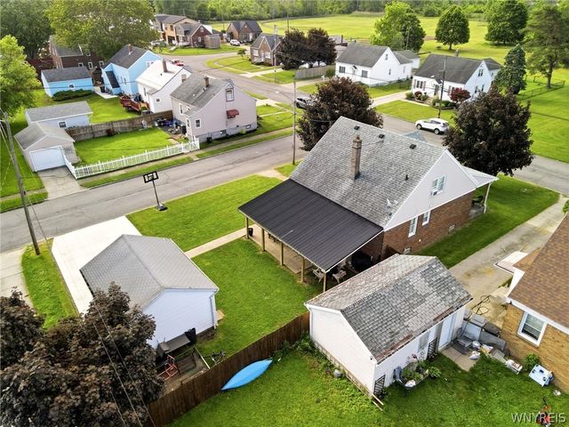 86 East Milnor Avenue, Lackawanna, NY 14218