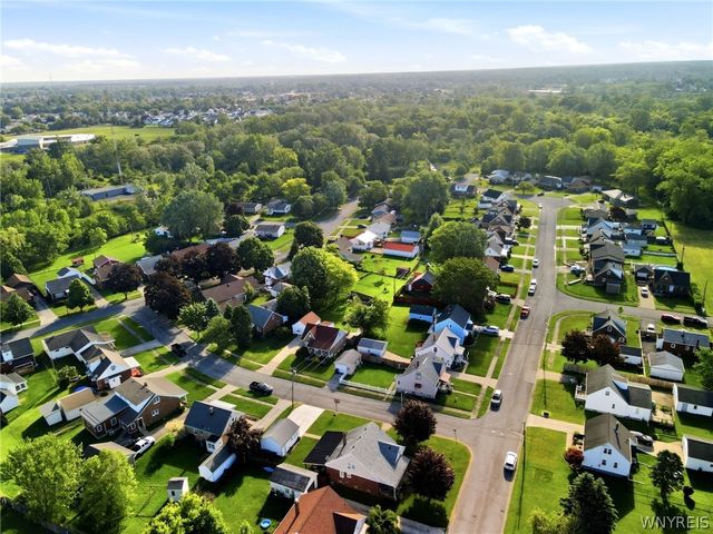 86 East Milnor Avenue, Lackawanna, NY 14218