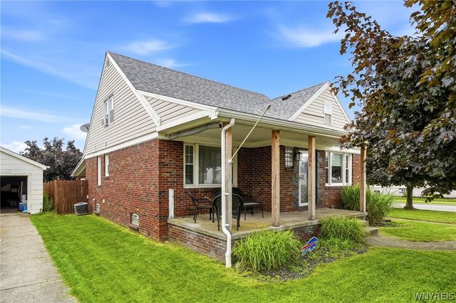 86 East Milnor Avenue, Lackawanna, NY 14218