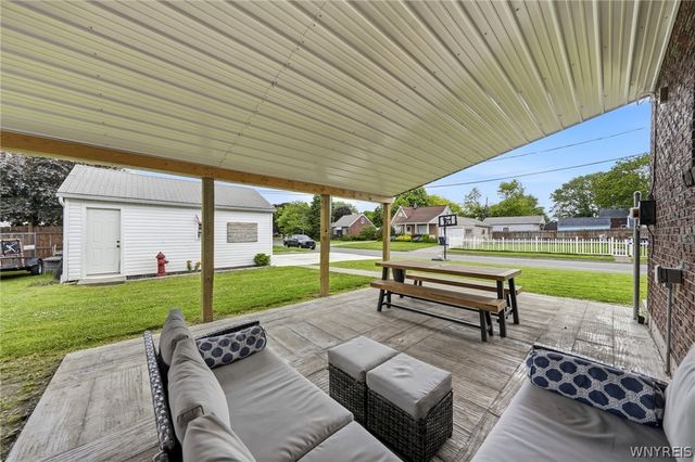 86 East Milnor Avenue, Lackawanna, NY 14218