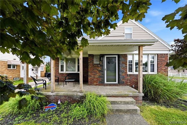 86 East Milnor Avenue, Lackawanna, NY 14218