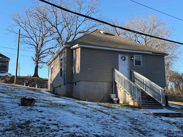 4 Arkmain Street, Spartanburg, SC 29306