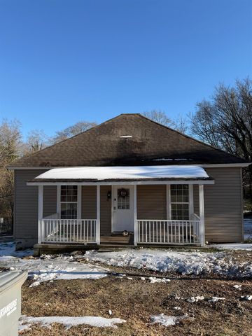 4 Arkmain Street, Spartanburg, SC 29306