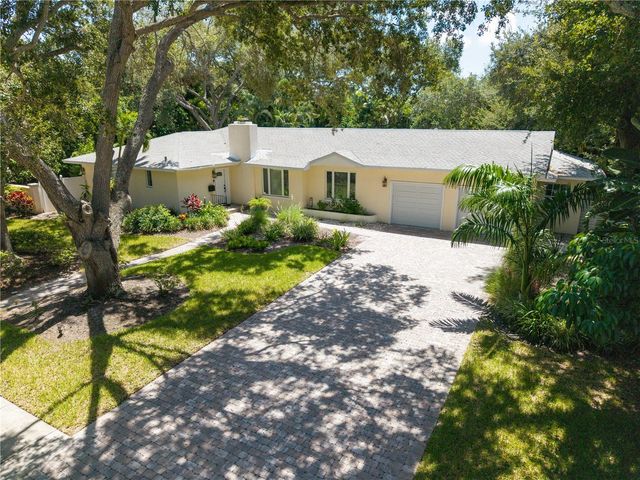 1722 NORTH DRIVE, Sarasota, FL 34239