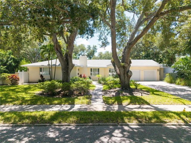 1722 NORTH DRIVE, Sarasota, FL 34239