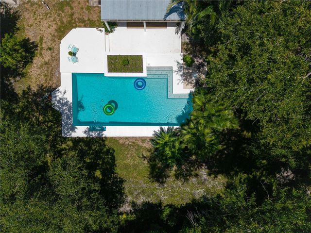 1722 NORTH DRIVE, Sarasota, FL 34239