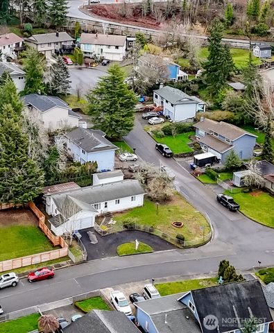 25916 14th Place S, Des Moines, WA 98198