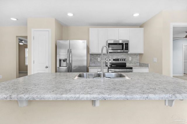 6480 Churchill Cir, Milton, FL 32583
