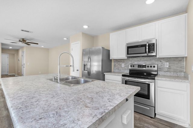 6480 Churchill Cir, Milton, FL 32583