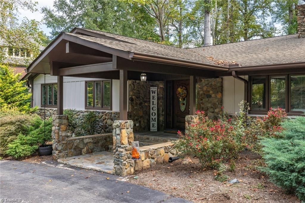 3301 Forsyth Drive, Greensboro, NC 27407