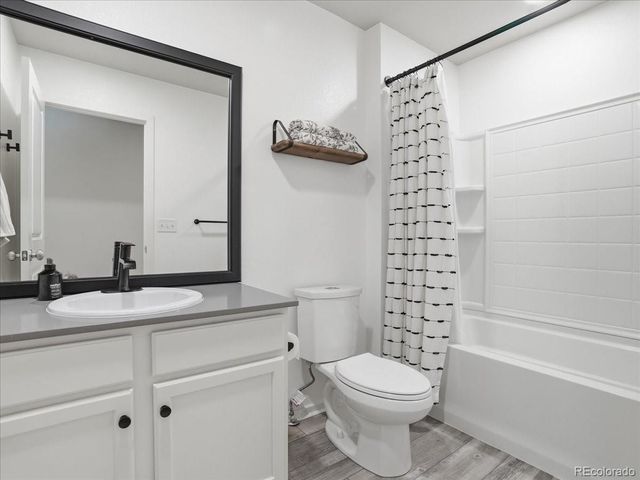 6717 4th St Rd 2, Greeley, CO 80634