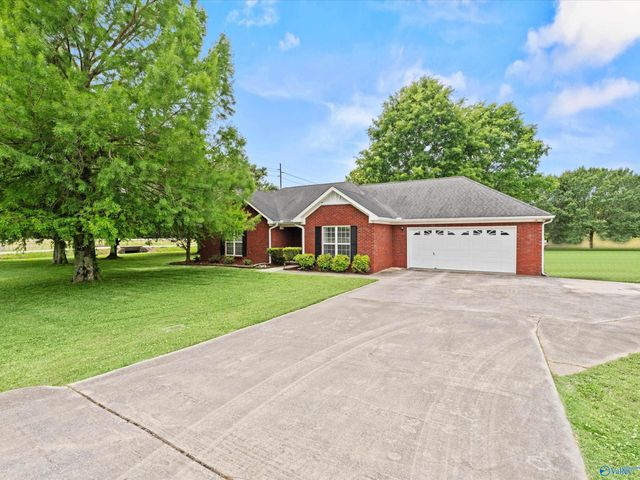 108 City Park Road, New Hope, AL 35760