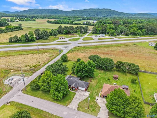 108 City Park Road, New Hope, AL 35760