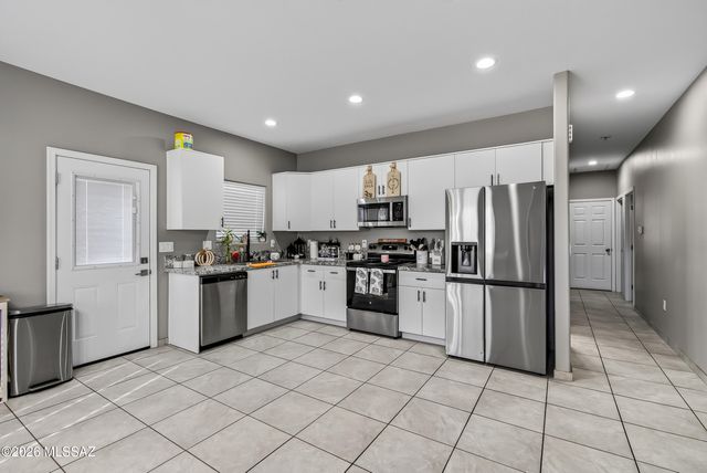 6076 S Jeanette Boulevard, Tucson, AZ 85706