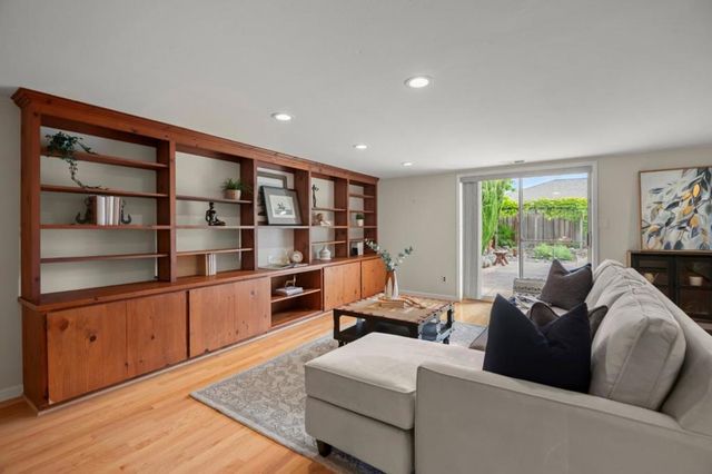 1573 S Mary Avenue, Sunnyvale, CA 94087