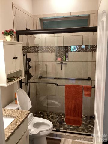 1052 Porter Creek Drive, Franklin, NC 28734