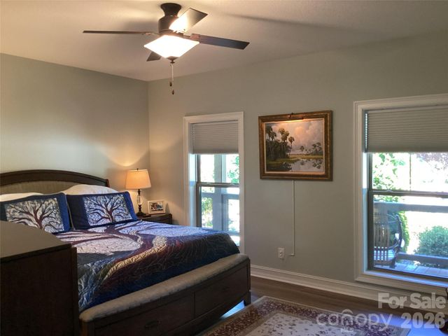 1052 Porter Creek Drive, Franklin, NC 28734