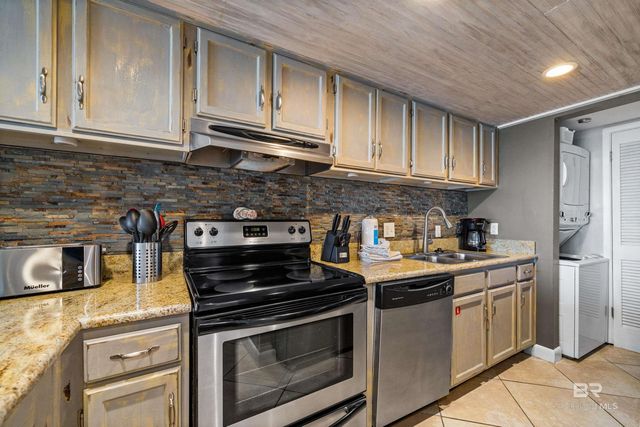 327 E Beach Boulevard 7B, Gulf Shores, AL 36542