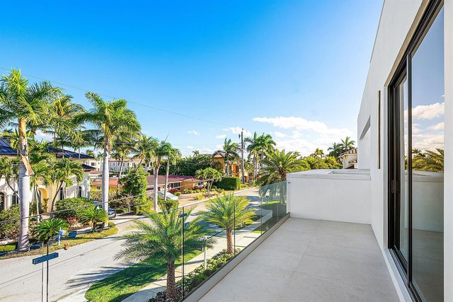 750 NE 69th Street, Boca Raton, FL 33487