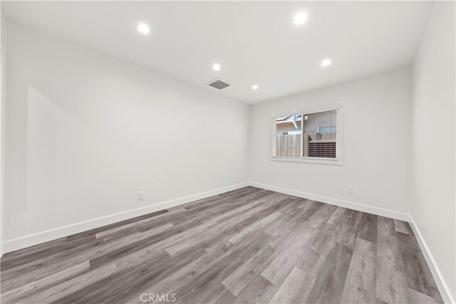8832 Odessa Ave, North Hills, CA 91343