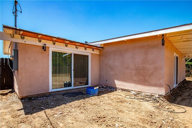 8832 Odessa Ave, North Hills, CA 91343
