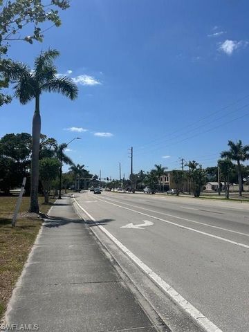 2756 Dr Martin Luther King Jr BLVD, Fort Myers, FL 33916