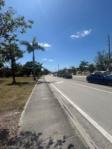 2756 Dr Martin Luther King Jr BLVD, Fort Myers, FL 33916